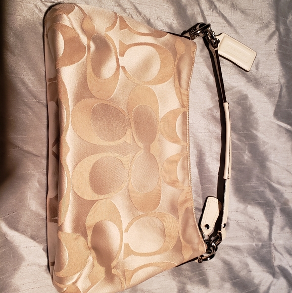 Coach Bag - Picture 7 of 11